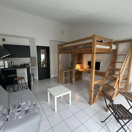 Jolie Studio Centre De Apartment